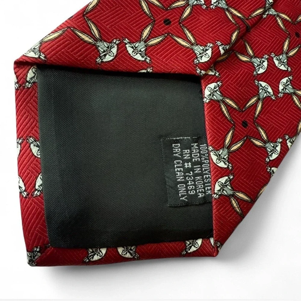 Looney Tunes Bugs Bunny Men's Red Neck Tie, Warners Brothers Vintage 1999 BNWT